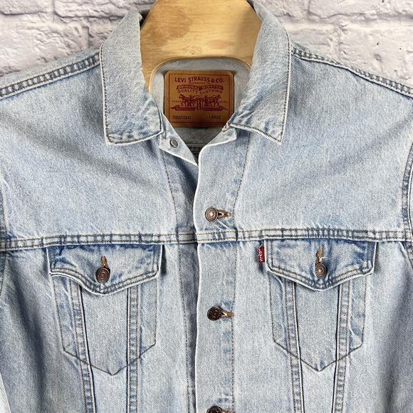 Vintage Levi's Men‎ Denim Trucker Jacket 1996 Made in USA 70507-0334 Retro Large